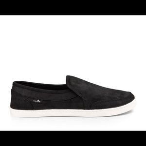 Sanuk pair o dice leather